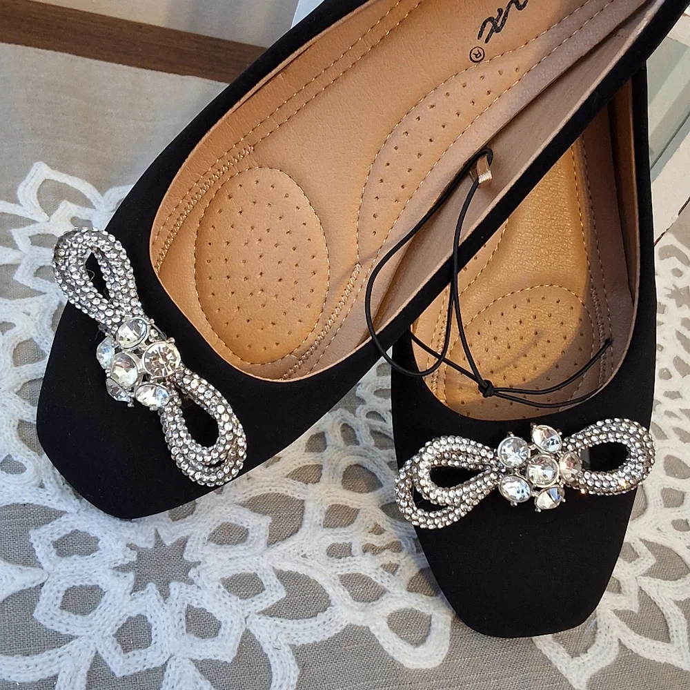 SOLD!!!  Lynx, NWT, 7, Woman's Rhinestone Embellished Dress Shoes - Picture 7 of 8